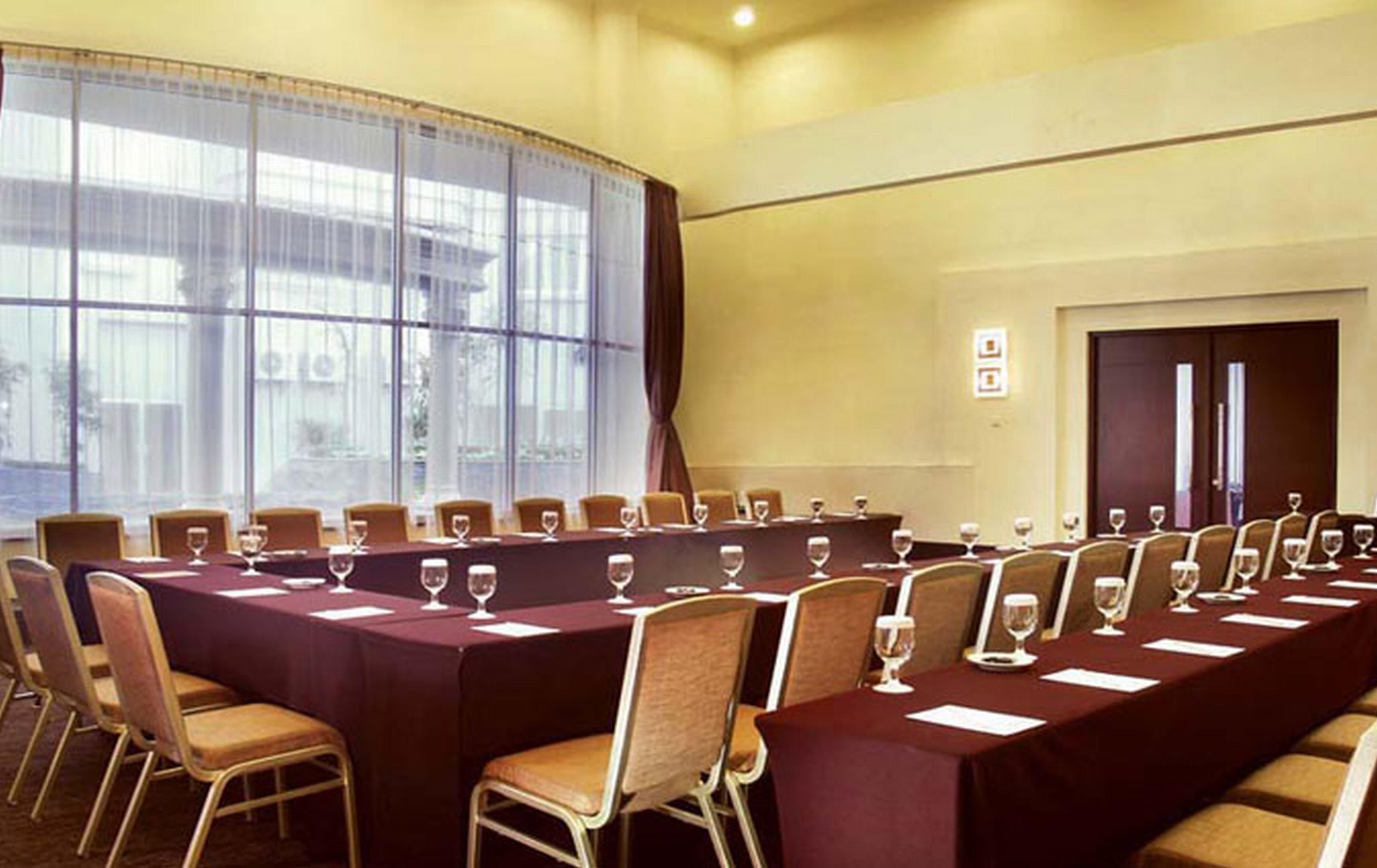 Grand Dafam Ancol Jakarta Exterior photo